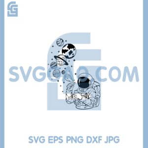 Astronaut making Planet Soap Balloons Svg, Astronaut Blowing Balloons SVG